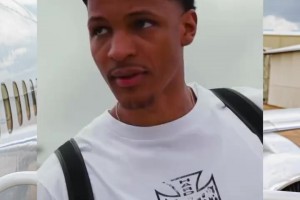 这该死的气质！火箭全队出发洛杉矶，杜兰特和申京领衔